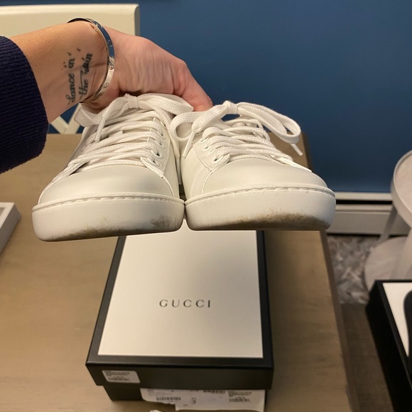 Gucci interlocking perforated GG sneakers - Picture 2 of 10